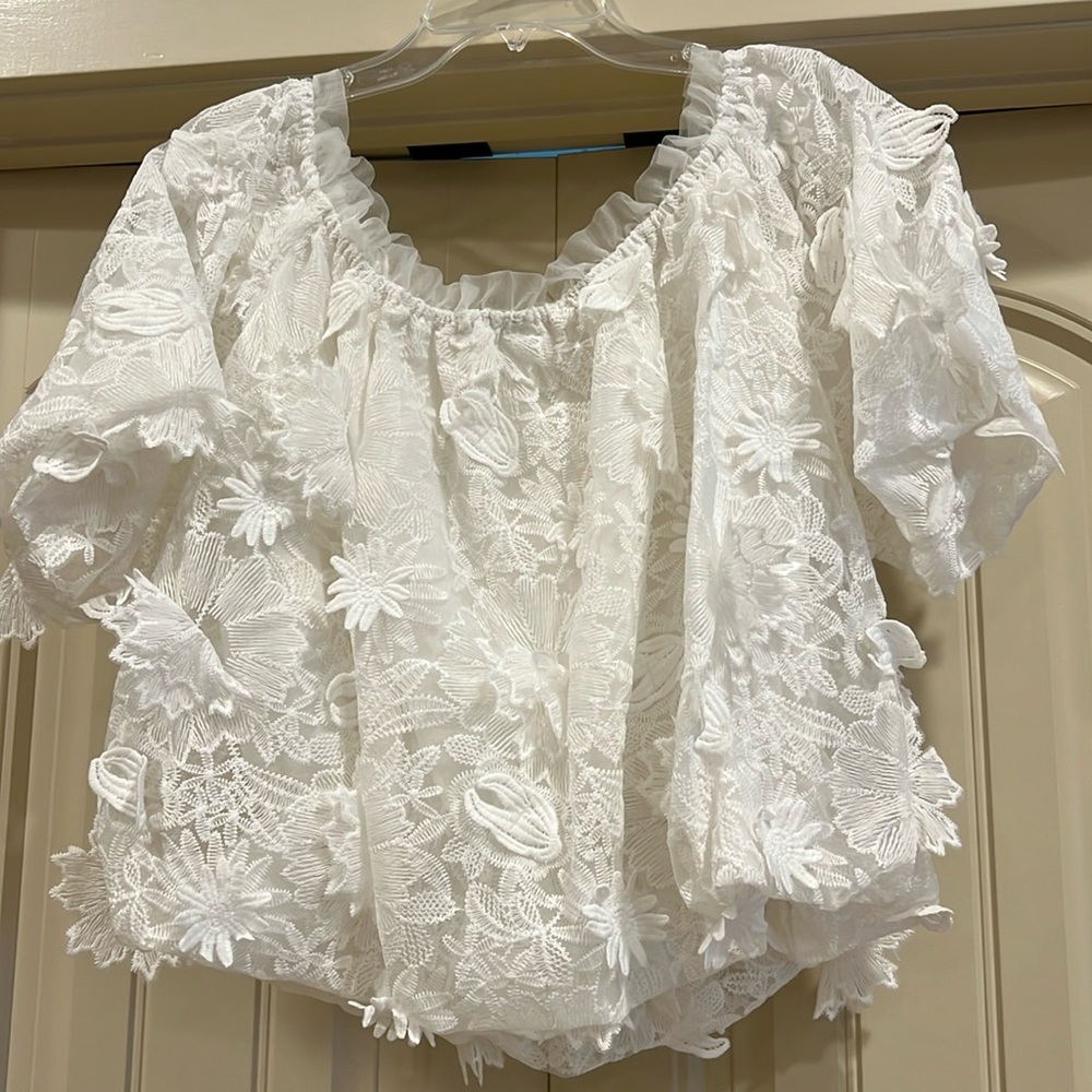 Forever That Girl Floral Appliqué Top NWOT